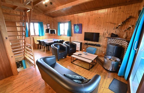 Somme-Leuze Ski Chalet | 143 m² Chalet ∙ 5 bedrooms ∙ 9 guests