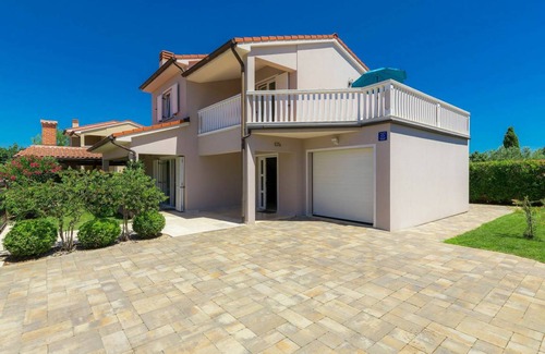 Loborika Other | 145 m² Accommodation ∙ 3 bedrooms ∙ 6 guests