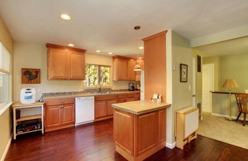 Black Bart House | 1489O play in the mountains, 4 bedrooms, quiet time, fall discounts in place