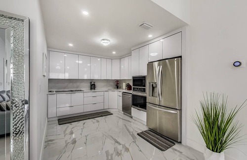 Hialeah House | 149 m² House ∙ 3 bedrooms ∙ 8 guests