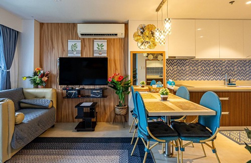 Lapu-Lapu Condo | 14D-C Tambuli Seaside Living Scenic and Cozy Beach Staycation