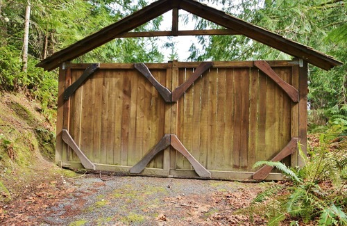Quilcene Cabin | 15 acre Forest Retreat on Olympic Peninsula