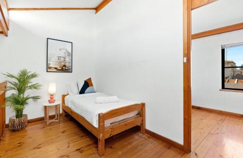 Cottesloe Apartment | 15 Cottesloe - Steps From Beach - Sleeps 3
