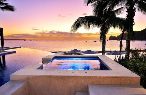 El Medano Ejidal Villa | 15% Discount - Luxury Beachfront Villa in Cabo with Private Chef, Butler. Pool,