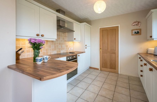 Bwlchtocyn House | 15 Lon Cernyw - Three Bedroom House, Sleeps 8