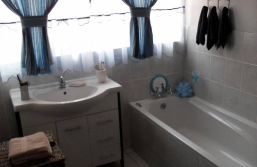 Carletonville Resort | 15 m² Private room ∙ 1 bedroom ∙ 3 guests