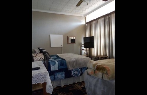Carletonville Resort | 15 m² Private room ∙ 1 bedroom ∙ 2 guests