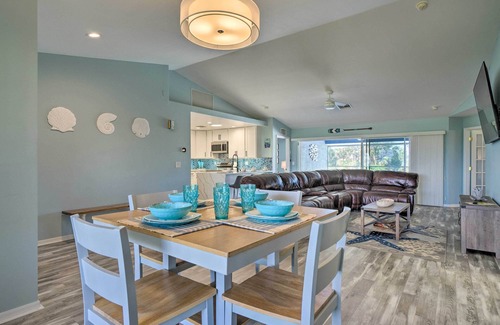Jacarandas House | 15 Mi to Beach: Home w/Pool in Cape Coral