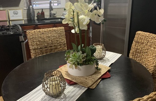 Queens House | 15 mins from JFK and LaGuardia Airport