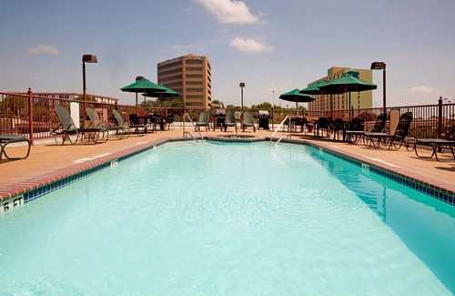 Shearer Hills - Ridgeview Condo | 15 Minutes from the Riverwalk! | Free Breakfast + Outdoor Pool and Hot Tub