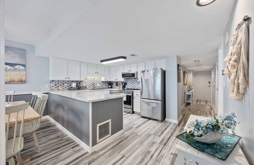 Garden City Condo | *15% Off New Bookings for Stays through 2025*