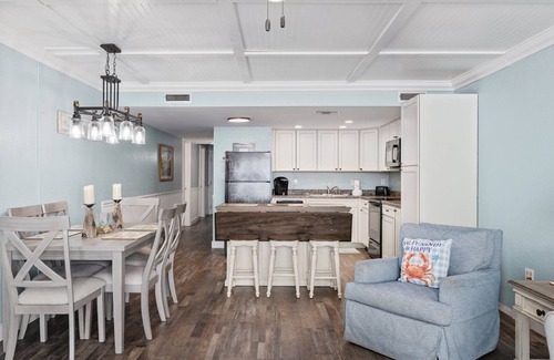 Garden City Condo | *15% Off New Bookings for Stays through 2025*