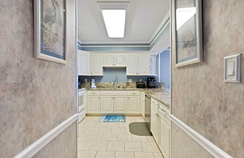 Surfside Beach Condo | *15% Off New Bookings for Stays through 2025*