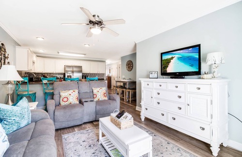 Long Beach Condo | 15% Off Stays 8/2 - 11/2 - Gorgeous 2 BR Condo in Ocean Walk, Dogs Welcome, Near Ocean, Large Pool