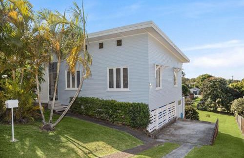 Moffat Beach House | 15 Seaview Terrace Moffat Beach QLD