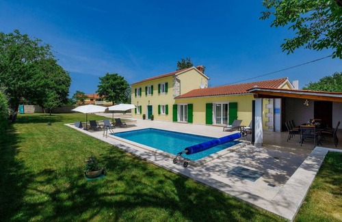 Kringa Other | 150 m² Accommodation ∙ 4 bedrooms ∙ 8 guests
