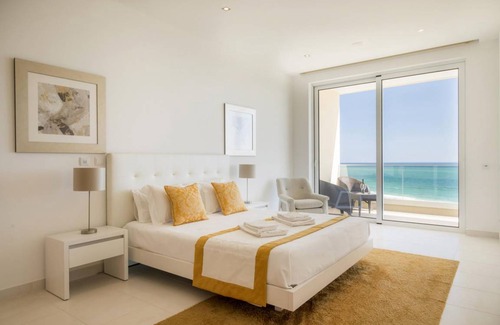 Porto de Mos Apartment | 150 m² Apartment ∙ 3 bedrooms ∙ 6 guests