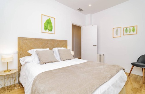 Castellana Apartment | 150 m² Apartment ∙ 3 bedrooms ∙ 8 guests