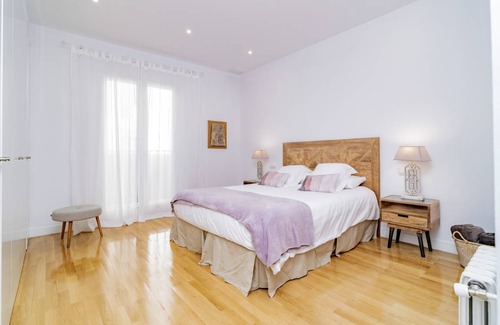 Castellana Apartment | 150 m² Apartment ∙ 3 bedrooms ∙ 8 guests