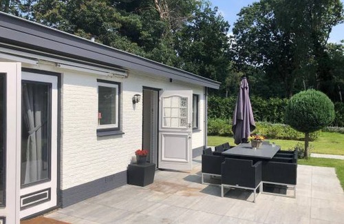 Municipality of Harderwijk Ski Chalet | 150 m² Chalet ∙ 5 bedrooms ∙ 8 guests