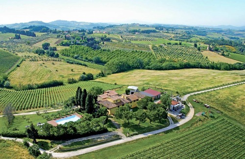 Tavarnelle Val di Pesa Apartment | 150 m² Apartment ∙ 4 bedrooms ∙ 8 guests