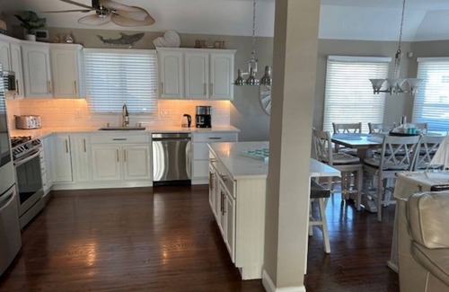 Ship Bottom House | 1500 for Chowderfest or Kite fest visit now booking! Special rate nice package