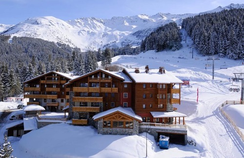 Prapoutel Apartment | 150m from resort center, balcony, parking, ski locker, 75m², Les 7 Laux