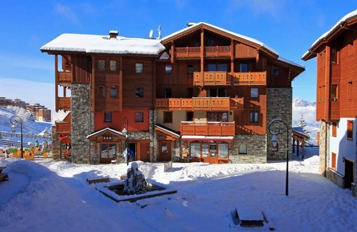 Prapoutel Apartment | 150m from resort center, balcony, parking, ski locker, 75m², Les 7 Laux