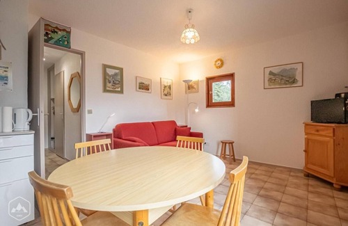 Aussois Apartment | 150m from resort center, 1st floor, balcony, tv, ski locker, 29m², Aussois