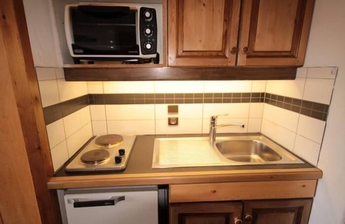 Les Saisies Apartment | 150m from ski slopes, 2nd floor, view panoramic, balcony, tv, ski locker, 22m², Les Saisies