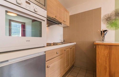 Briancon Apartment | 150m from ski slopes, 4th floor, balcony, parking, tv, 30m², Serre Chevalier