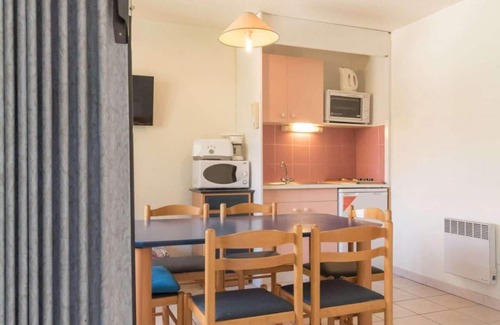 Briancon Apartment | 150m from ski slopes, 5th floor, balcony, parking, tv, ski locker, 30m², Serre Chevalier