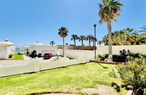 Sandy Beach Condo | 152 m² Condo ∙ 2 bedrooms ∙ 6 guests