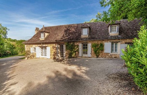 Saint-Georges-de-Montclard Villa | 152 m² Villa ∙ 4 bedrooms ∙ 7 guests