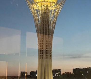 Nur-Sultan Apartment | 153 С прекрасным видом на Байтерек и 2 большими кроватями