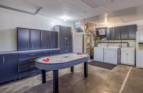 Otis House | 157 m² House ∙ 4 bedrooms ∙ 8 guests