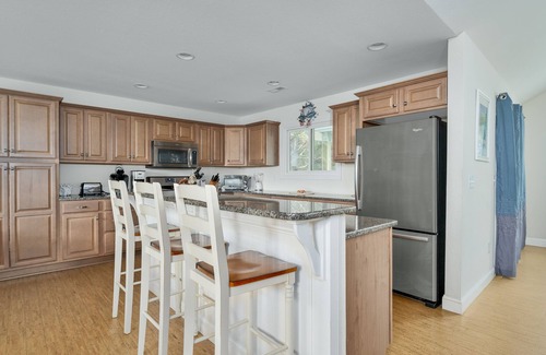 Monteray Shores House | 1575 - Sea Remedy, a spacious 4-bed 4.5-bath Corolla, NC, private pool, hot tub, sleeps 10