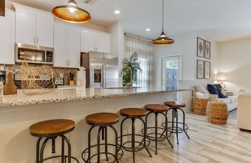 Davenport House | 1589MVD: Resort style townhome with private pool!