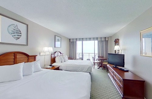 Myrtle Beach Apartment | 15th Floor Ocean View, Dog-Friendly Studio w/ AC, WiFi, Shared Pool/Hot Tub