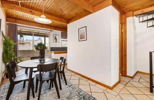 Cottesloe Apartment | 16 Cottesloe - Steps From Beach - Sleeps 3