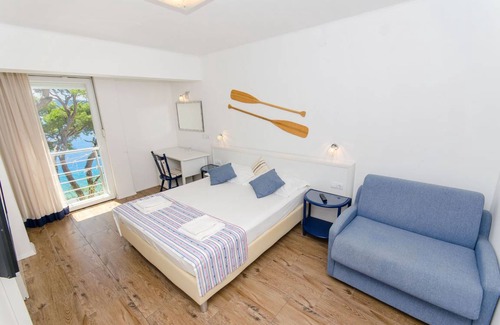 Zivogosce Cabin | 16 m² Private room ∙ 3 guests