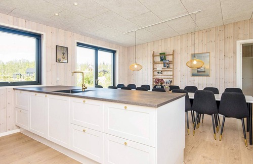 Fjellerup Strand House | 16 person holiday home in Glesborg