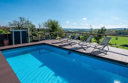 San Damiano dʼAsti Other | 160 m² Accommodation ∙ 4 bedrooms ∙ 10 guests