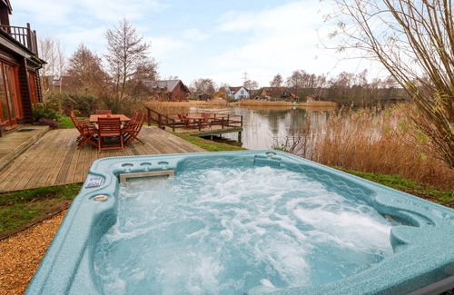 Pentney Cottage | 160 m² Cottage ∙ 5 bedrooms ∙ 12 guests