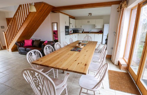 Pentney Cottage | 160 m² Cottage ∙ 5 bedrooms ∙ 12 guests