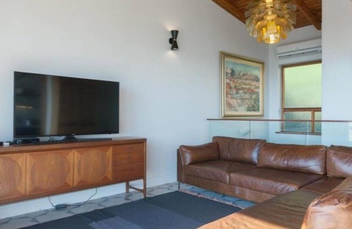 Sea Point House | 160 m² House ∙ 3 bedrooms ∙ 6 guests