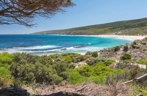 Yallingup House | 160 Steps From Yallingup Beach