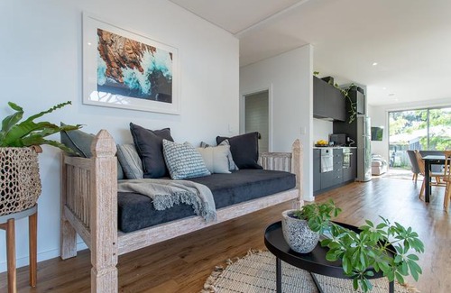 Yallingup House | 160 Steps From Yallingup Beach