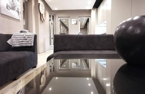 Downtown Johannesburg Apartment | 1611: The Franklin Luxury Suites