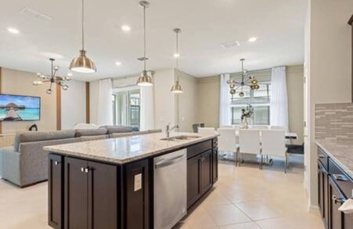 Four Corners House | 16229 Magical w/Pool - Near Disney 5BD/15P